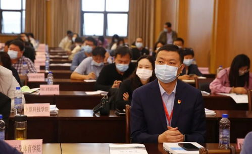 學(xué)籍學(xué)歷無小事，信息咨詢班為大學(xué)生精準(zhǔn)導(dǎo)航